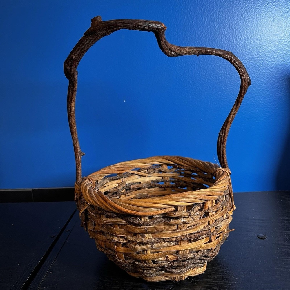 VTG Hand Woven Basket Twisted Root Twig Branch Crooked Handle